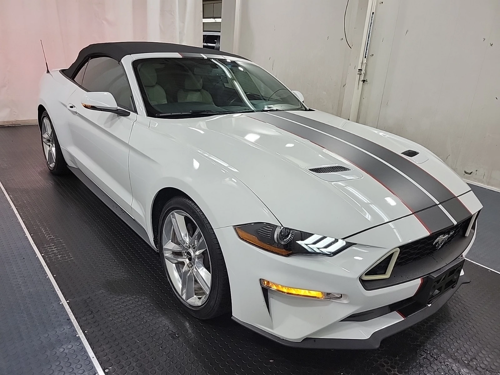 Ford Mustang * CARFAX * БЕЗ ПЪРВОНАЧАЛНА ВНОСКА | Mobile.bg — изображение 3