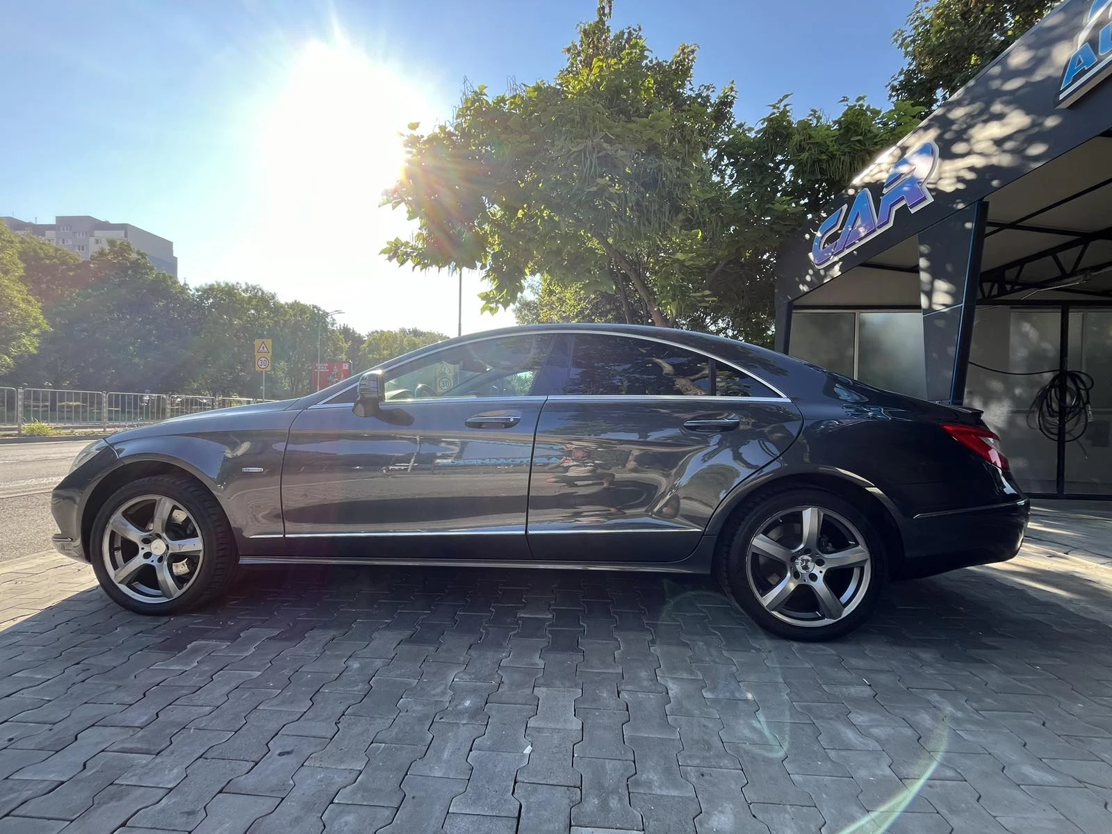 Mercedes-Benz CLS 350  - изображение 3