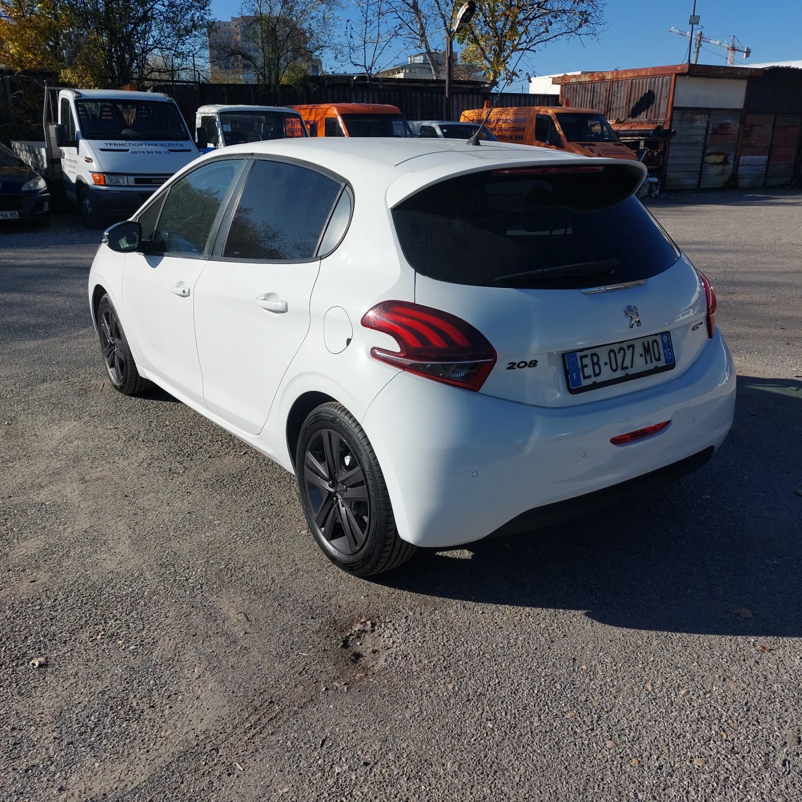Peugeot 208 1.2 | Mobile.bg   5