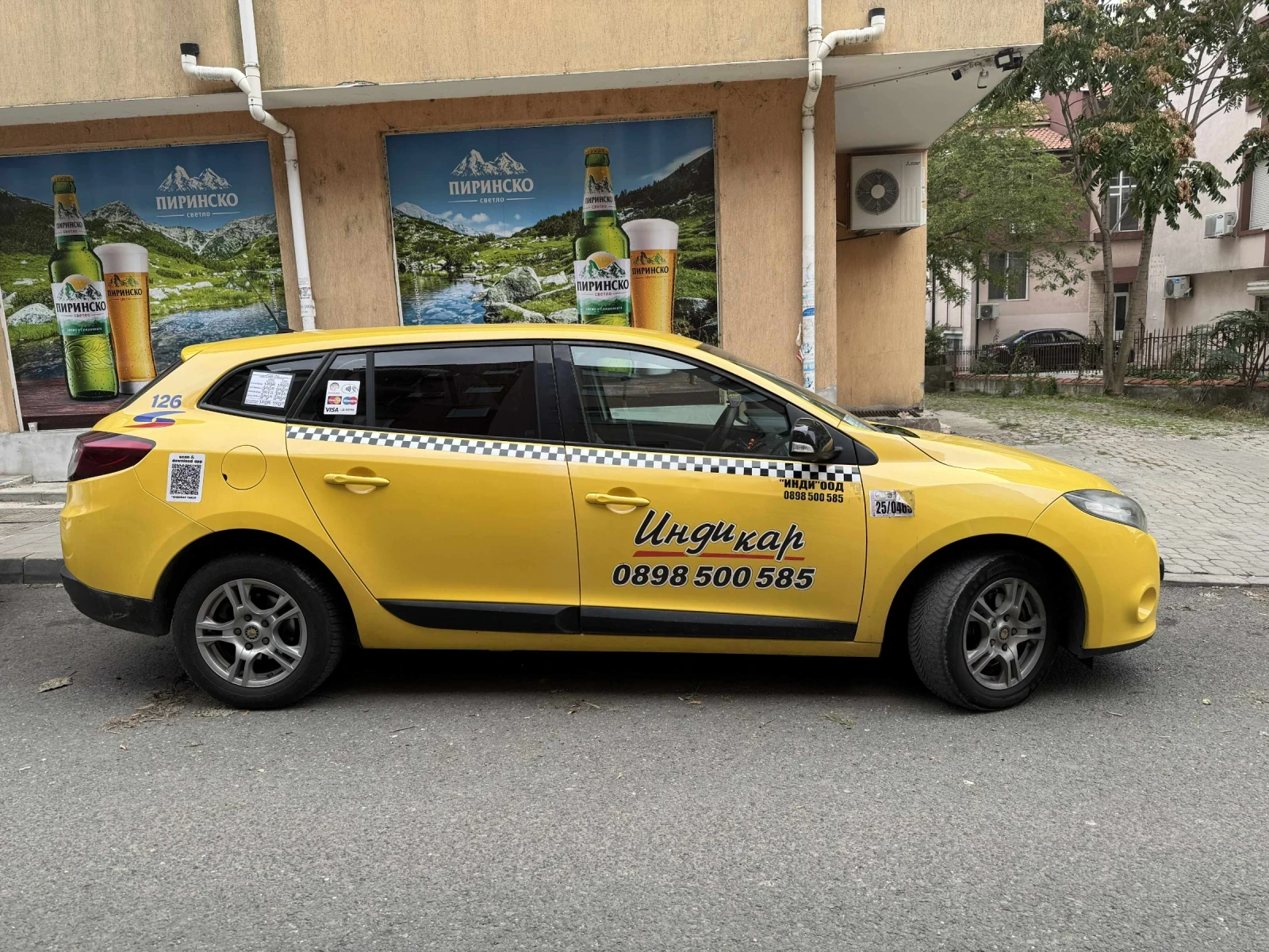 Renault Megane 1.5 - изображение 2