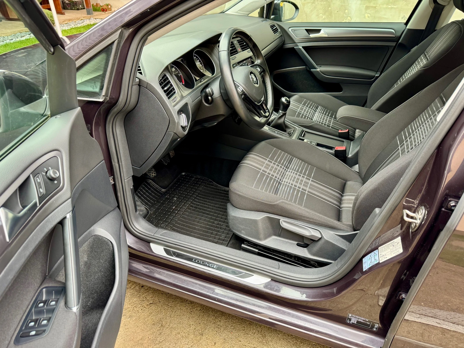 VW Golf 1.6TDi-LOUNGE - изображение 7