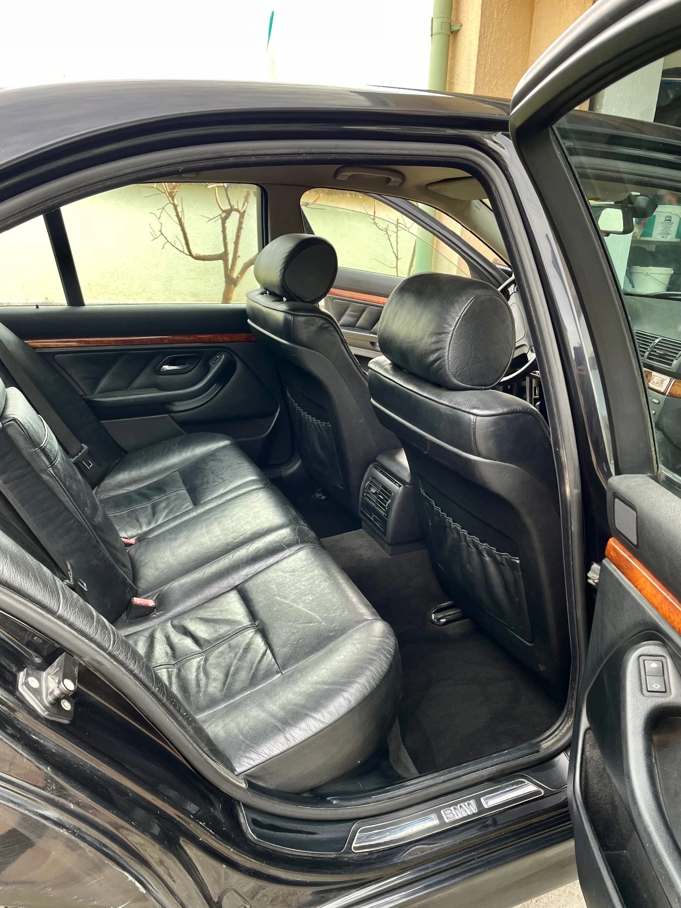 BMW 523 BMW 523i, Бензин, Черен седан - изображение 6