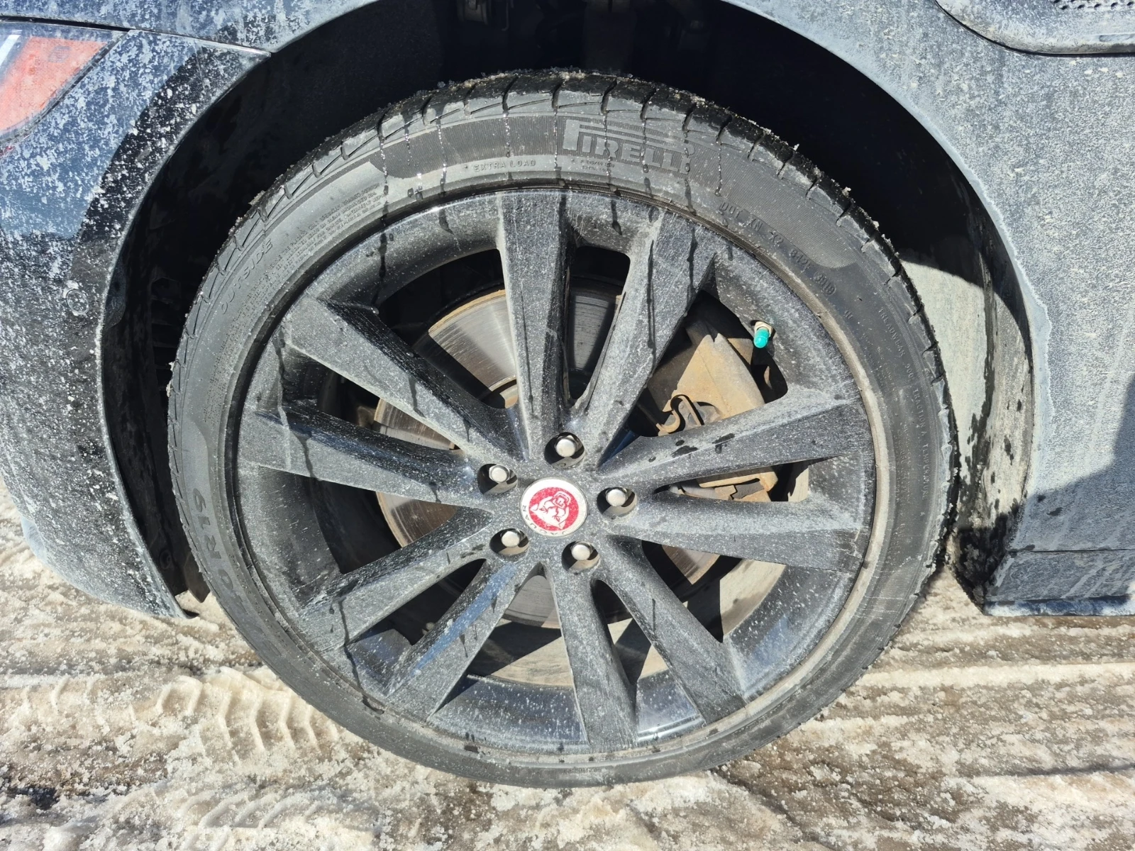 Jaguar XE R-Dynamic SE P300 AWD - изображение 6