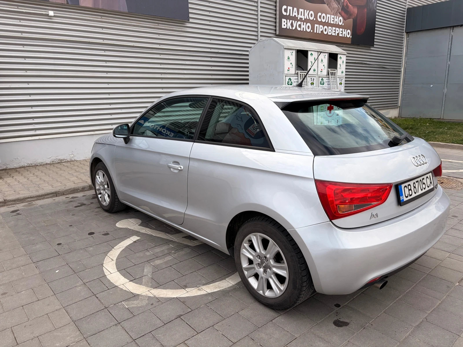 Audi A1, снимка 3 - Автомобили и джипове - 53937392