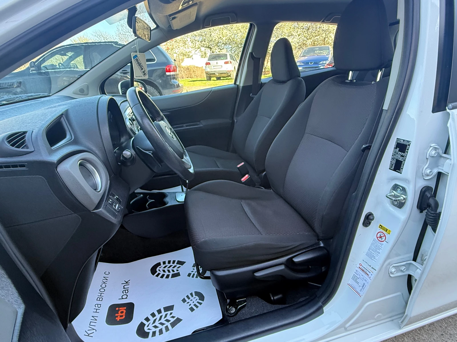 Toyota Yaris AVTOMAT 1.4D4D , снимка 7 - Автомобили и джипове - 54143158