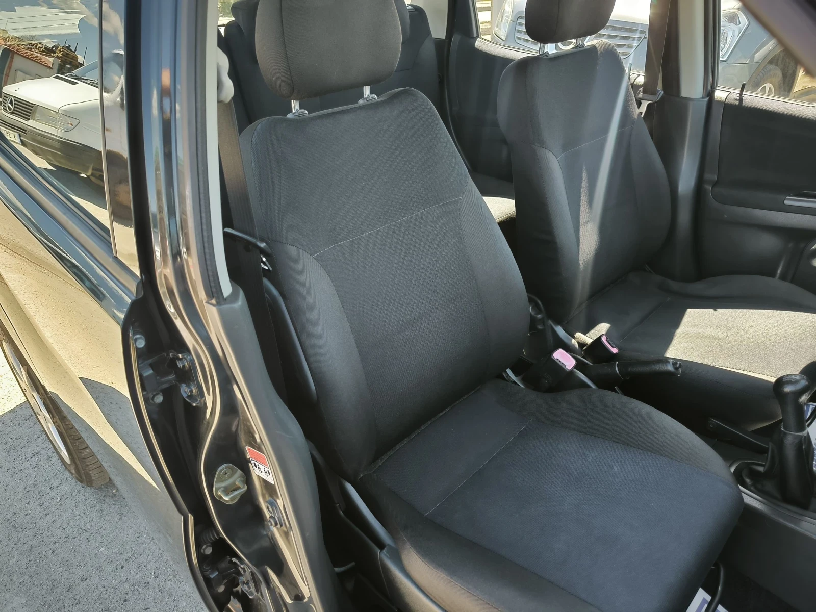 Subaru Justy 1.3i 4x4 , снимка 8 - Автомобили и джипове - 54151669