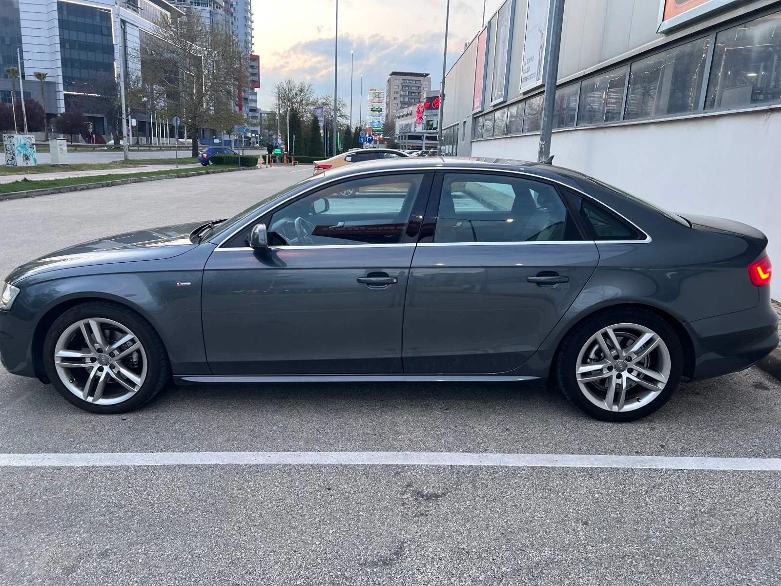 Audi A4 S-line automatic , снимка 8 - Автомобили и джипове - 54168558