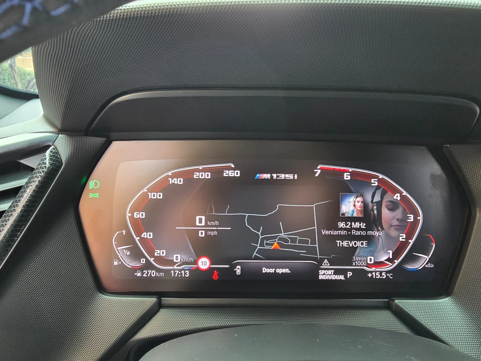 BMW M135 Prformance xDrive , снимка 15 - Автомобили и джипове - 54174699