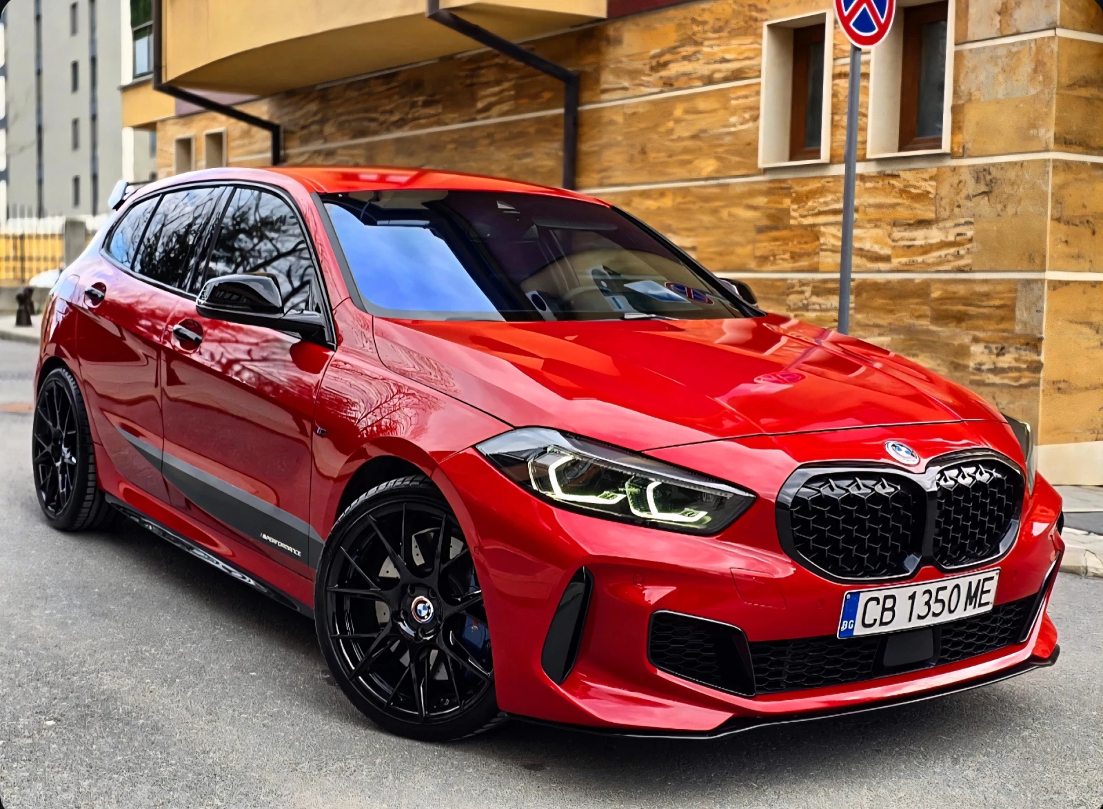 BMW M135 Prformance xDrive , снимка 2 - Автомобили и джипове - 54174699