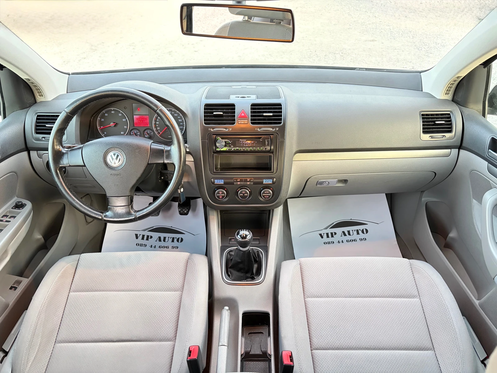 VW Golf 1.6i HIGHLINE 111000км РЕАЛНИ !!!, снимка 11 - Автомобили и джипове - 54232150