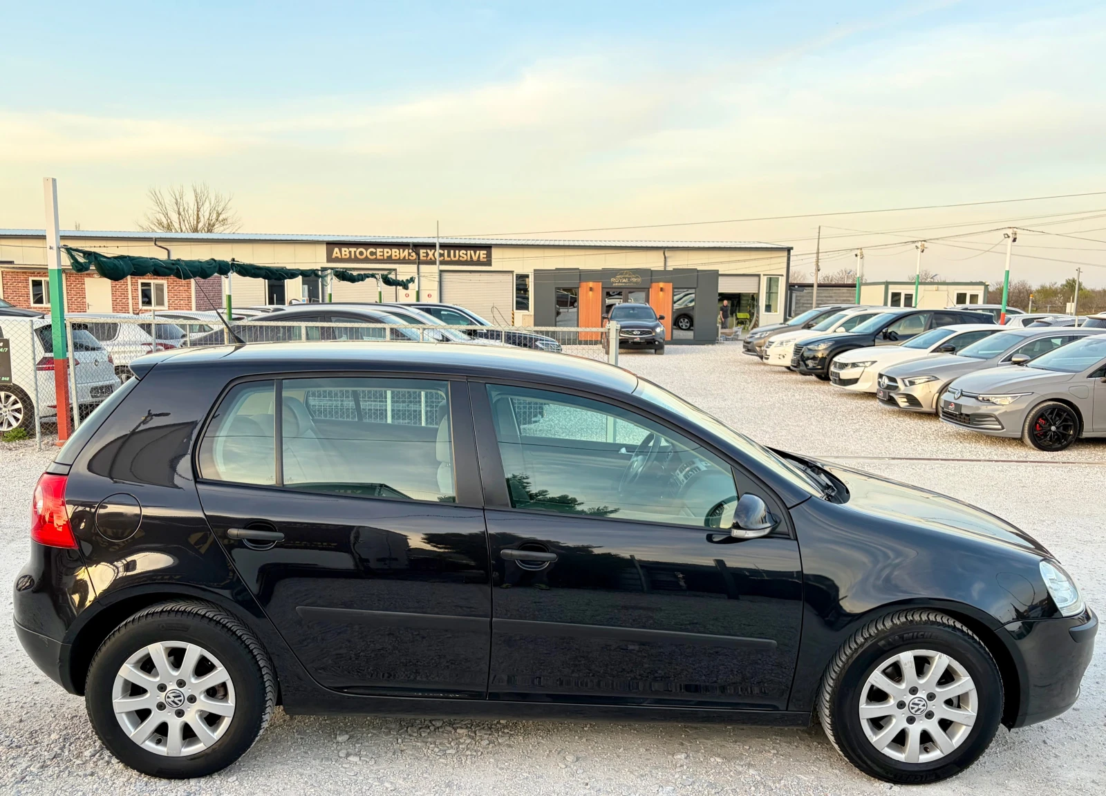 VW Golf 1.6i HIGHLINE 111000км РЕАЛНИ !!!, снимка 5 - Автомобили и джипове - 54232150