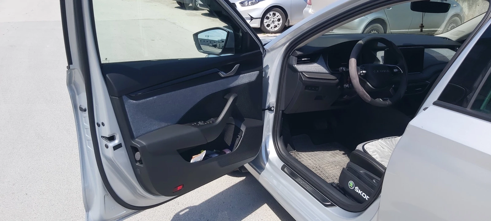 Skoda Octavia 2.0 TDI 150 Edition, снимка 6 - Автомобили и джипове - 54255963