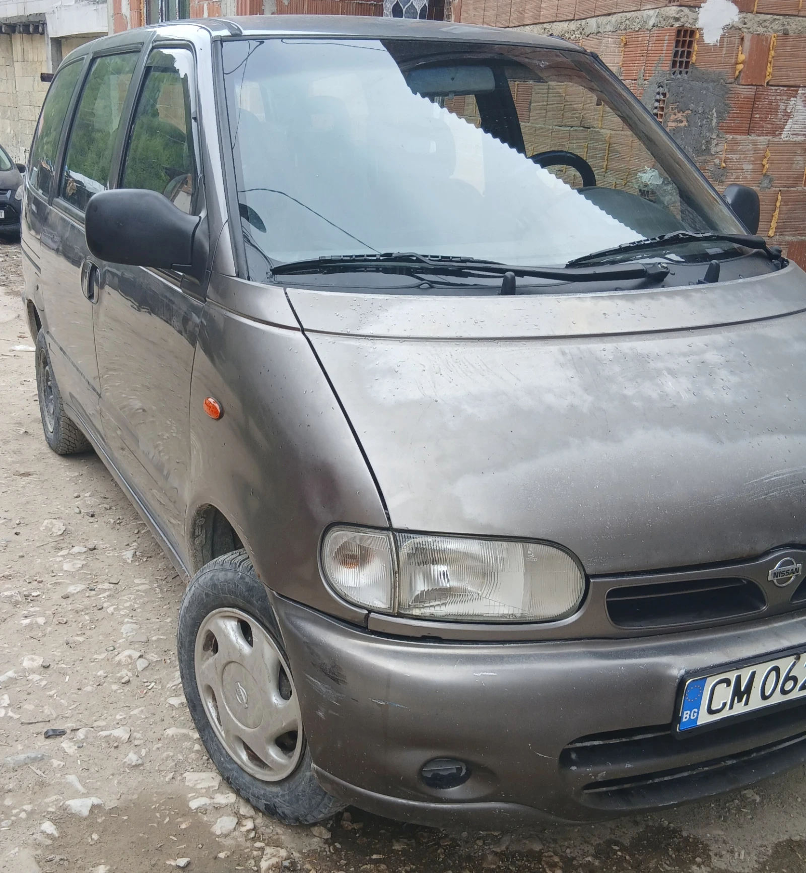 Nissan Serena 6+ 1
