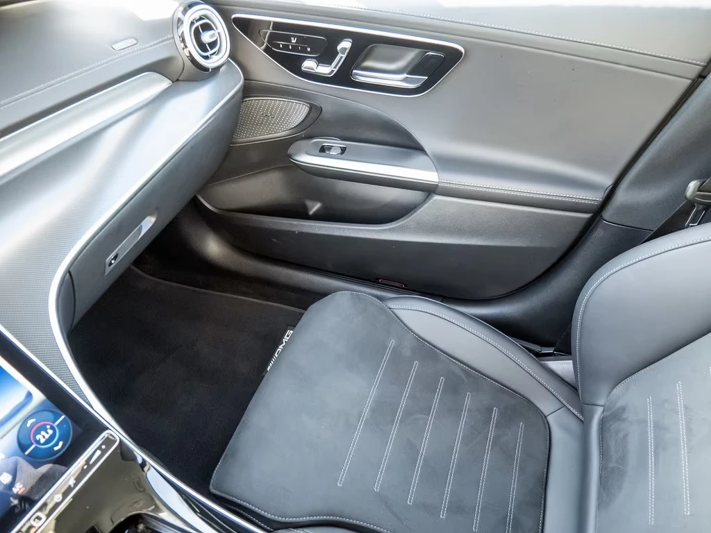 Mercedes-Benz C 300 e / AMG / PLUG-IN / CAMERA/ MEMORY/ LED/, снимка 11 - Автомобили и джипове - 54736750