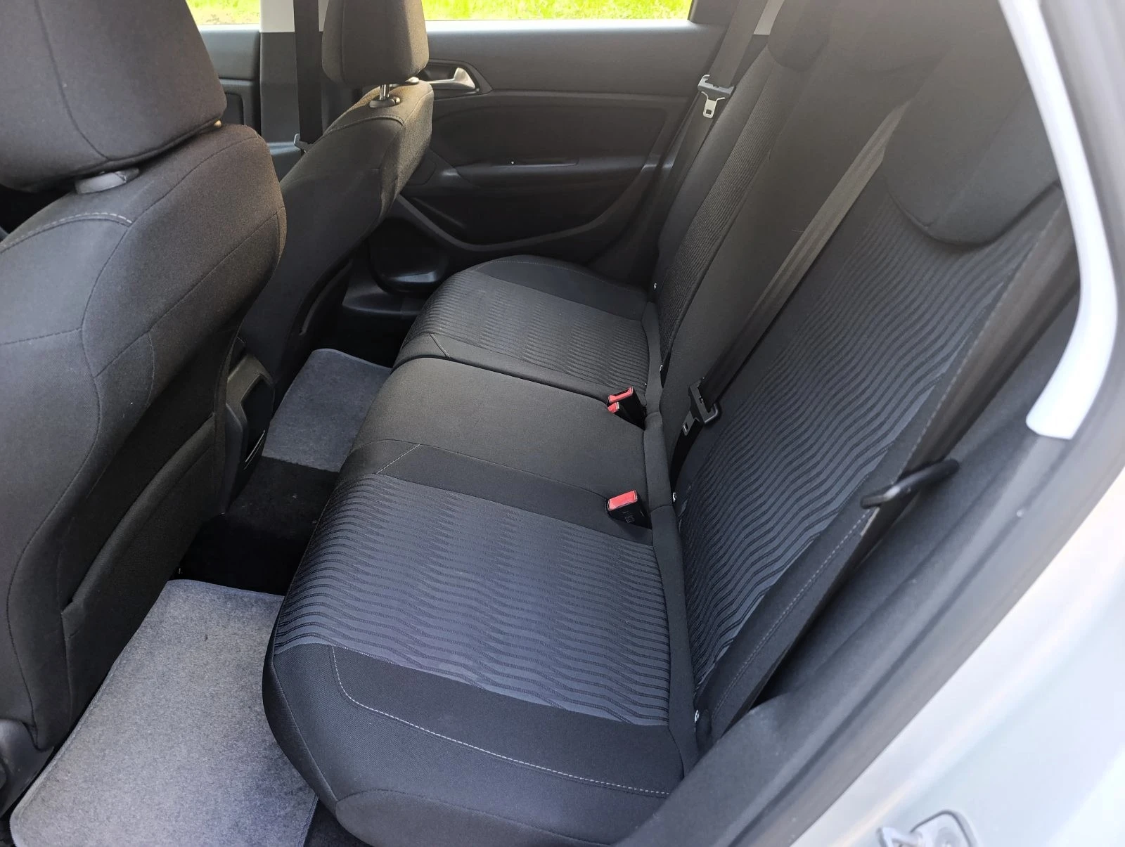 Peugeot 308 2016г / нов внос от Белгия, снимка 14 - Автомобили и джипове - 54794608