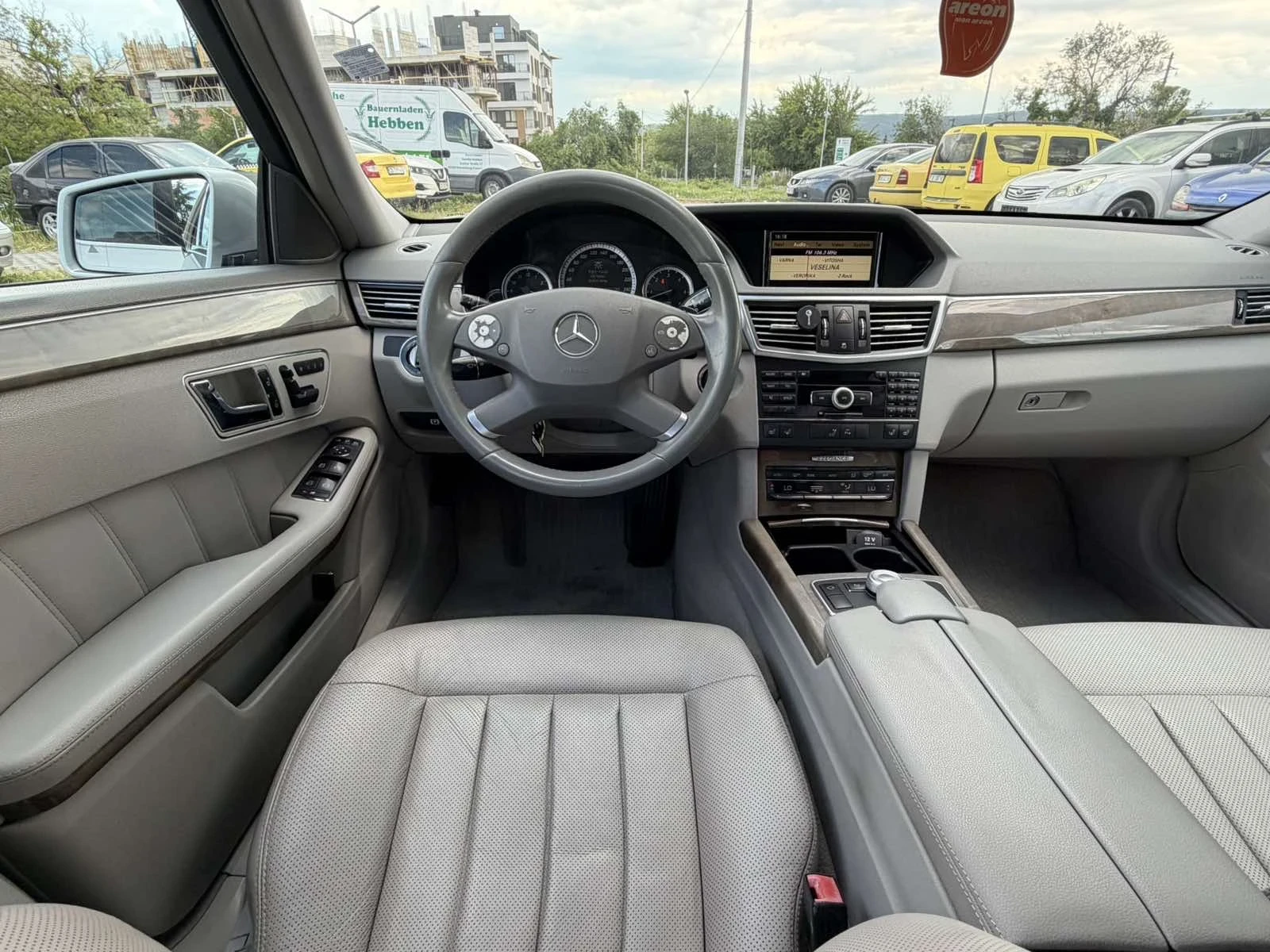 Mercedes-Benz E 350, снимка 9 - Автомобили и джипове - 54896877