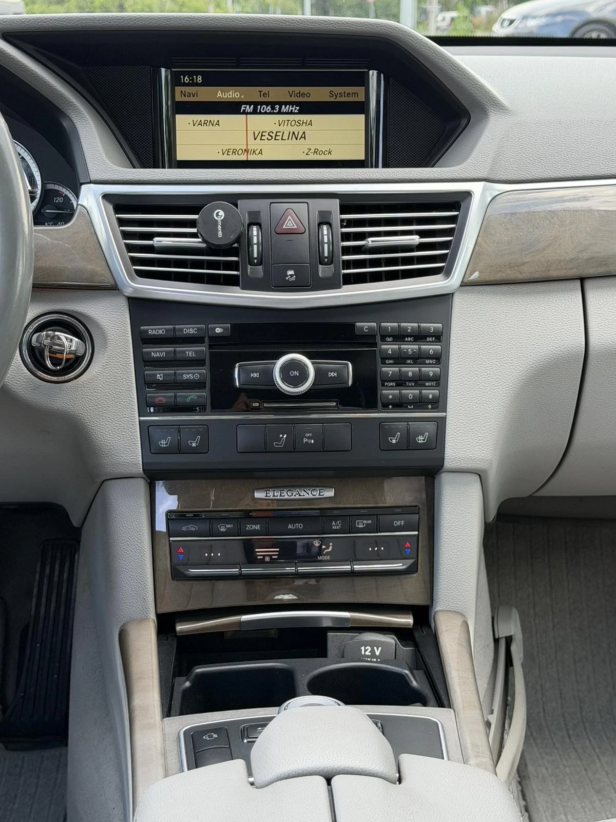Mercedes-Benz E 350, снимка 8 - Автомобили и джипове - 54896877