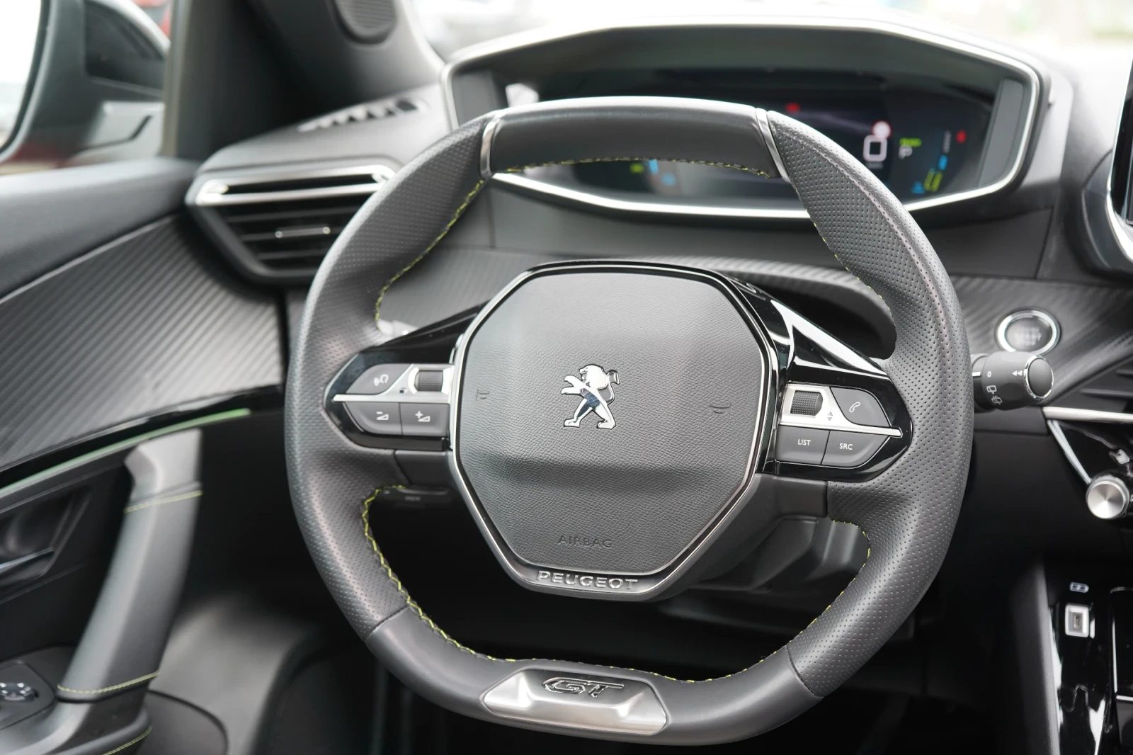 Peugeot 2008 E* GT-LINE* PANO* CCS * CAM* KEYLESS* DISTR* CARP, снимка 10 - Автомобили и джипове - 55207378