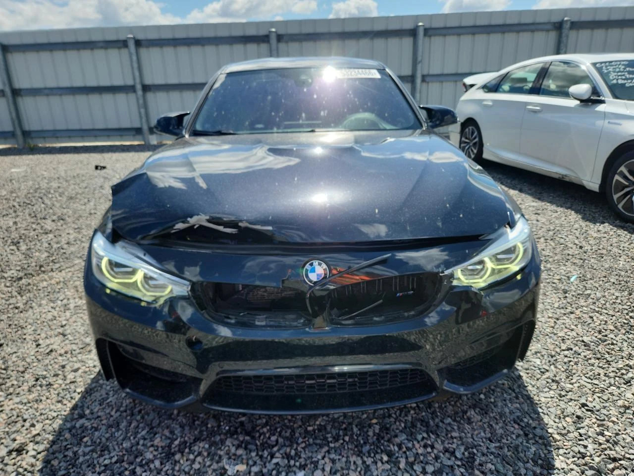 BMW M3 DCT* HARMAN KARDON* CARBON* КОЖА* ПОДГРЕВ* КАМЕРА*, снимка 5 - Автомобили и джипове - 55642407