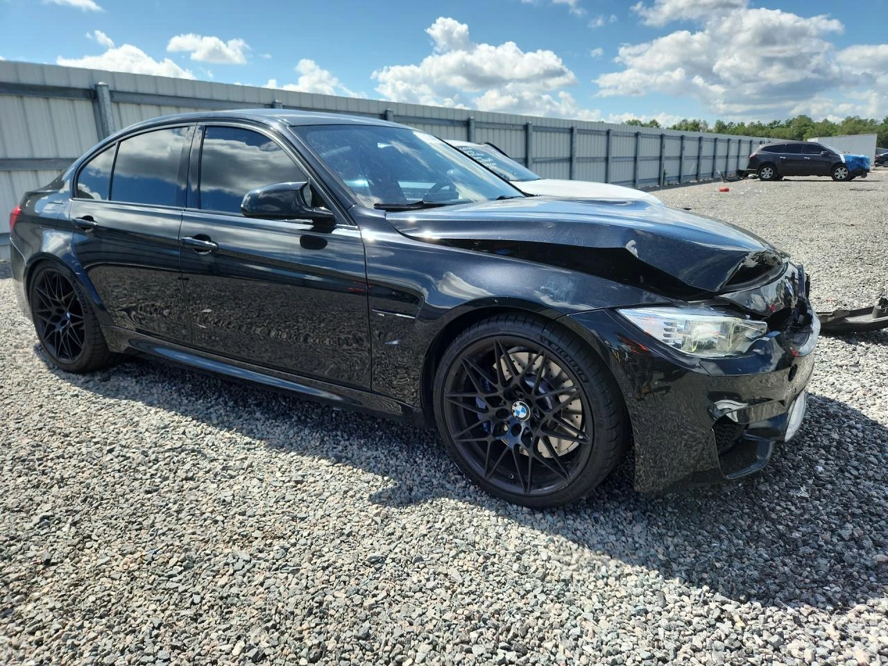 BMW M3 DCT* HARMAN KARDON* CARBON* КОЖА* ПОДГРЕВ* КАМЕРА*, снимка 4 - Автомобили и джипове - 55642407