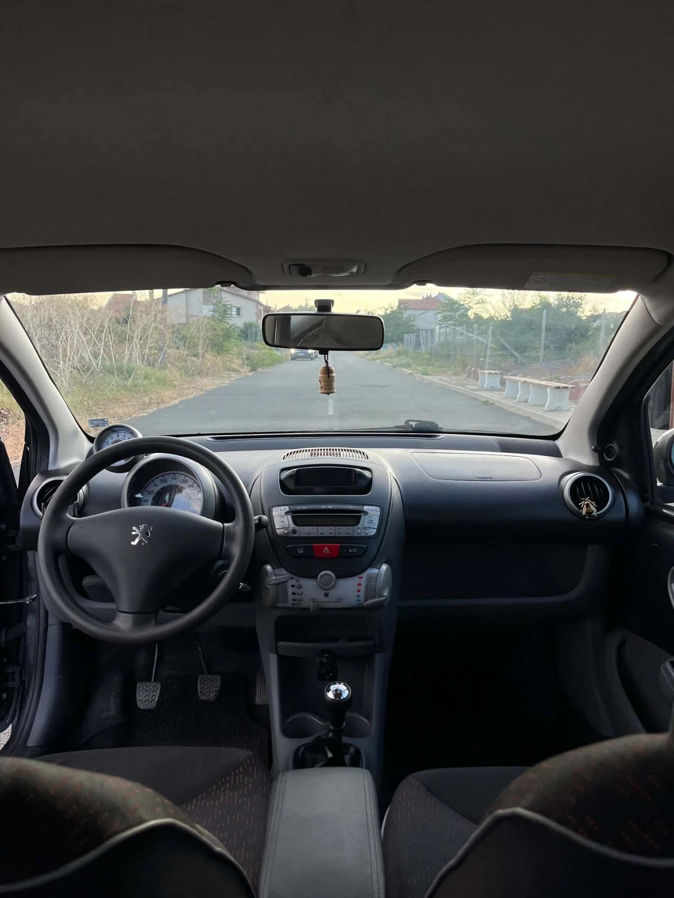 Peugeot 107, снимка 9 - Автомобили и джипове - 56015574