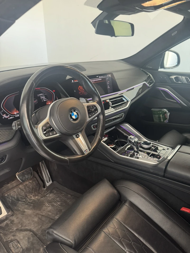 BMW X6 M50i SWAROWSKI ПЕРФЕКТЕН ВСИЧКИ ЕКСТРИ, снимка 7 - Автомобили и джипове - 51545376