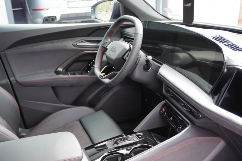 Audi Q5 40 TDI FULL* ALCANTARA* , снимка 8 - Автомобили и джипове - 52473110