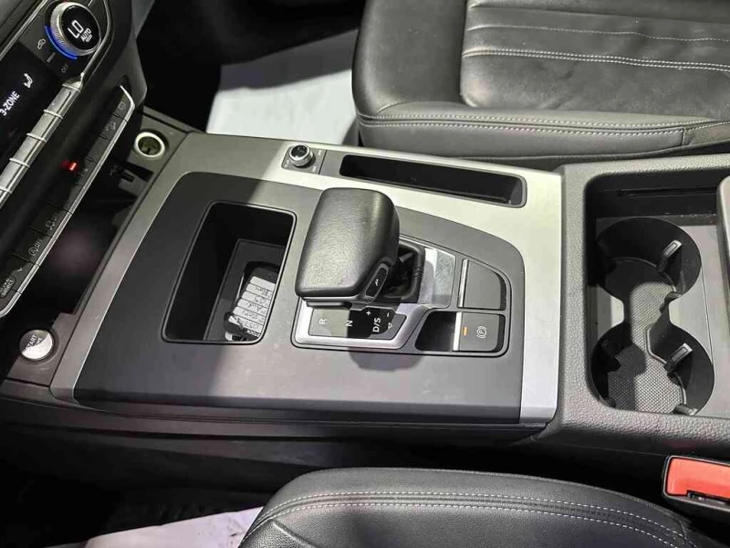 Audi Q5 * KOMFORT 45 QUATTRO * CARFAX * БЕЗ ПЪРВОНАЧАЛНА В, снимка 17 - Автомобили и джипове - 52848071