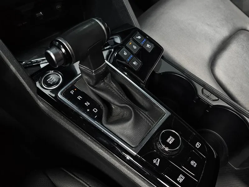 Kia Sportage 2.0 CRDi   2023 модел   186 к.с.   Автоматик   ТОП, снимка 7 - Автомобили и джипове - 55131337