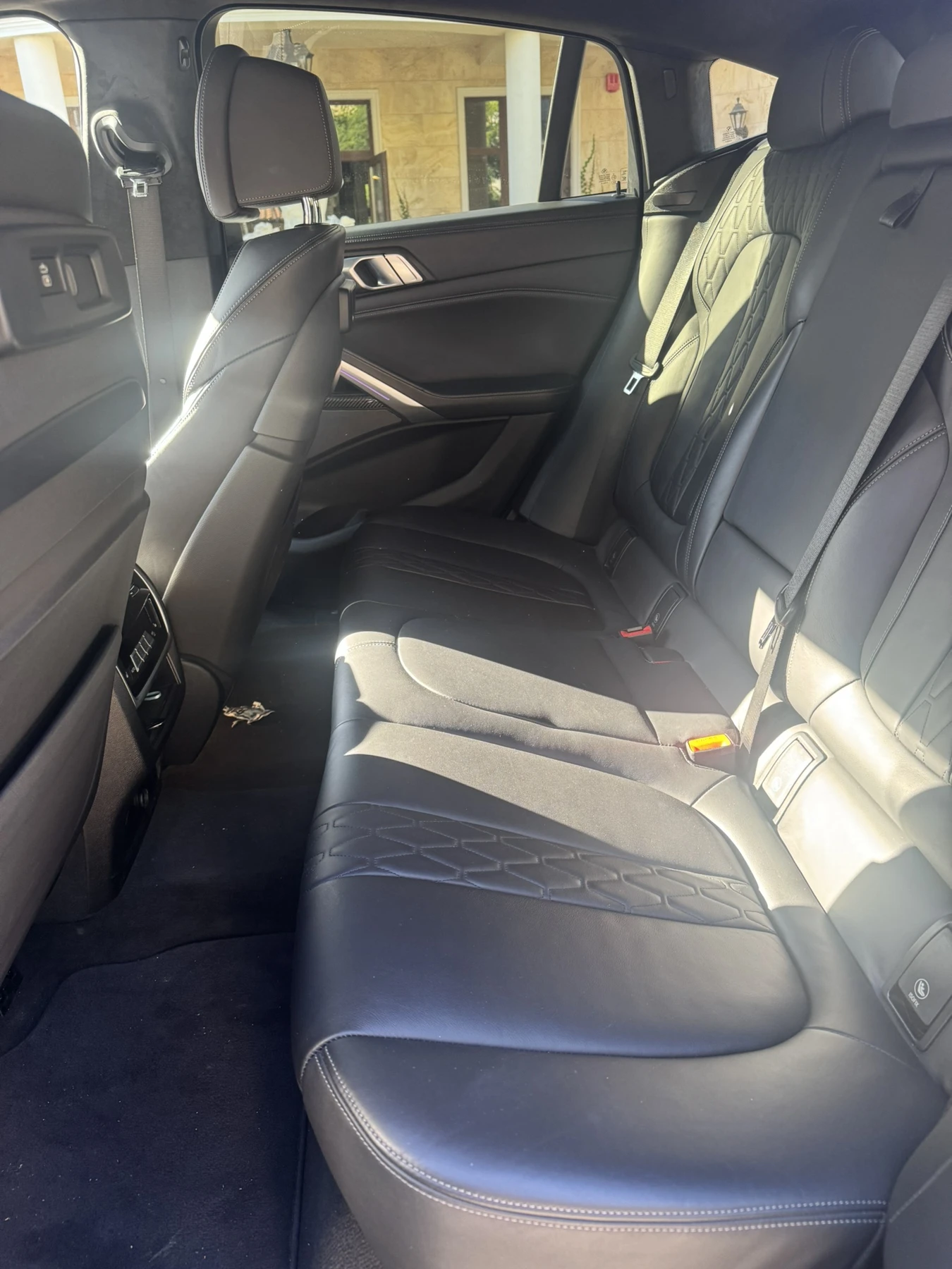 BMW X6 M50i SWAROWSKI    | Mobile.bg   11