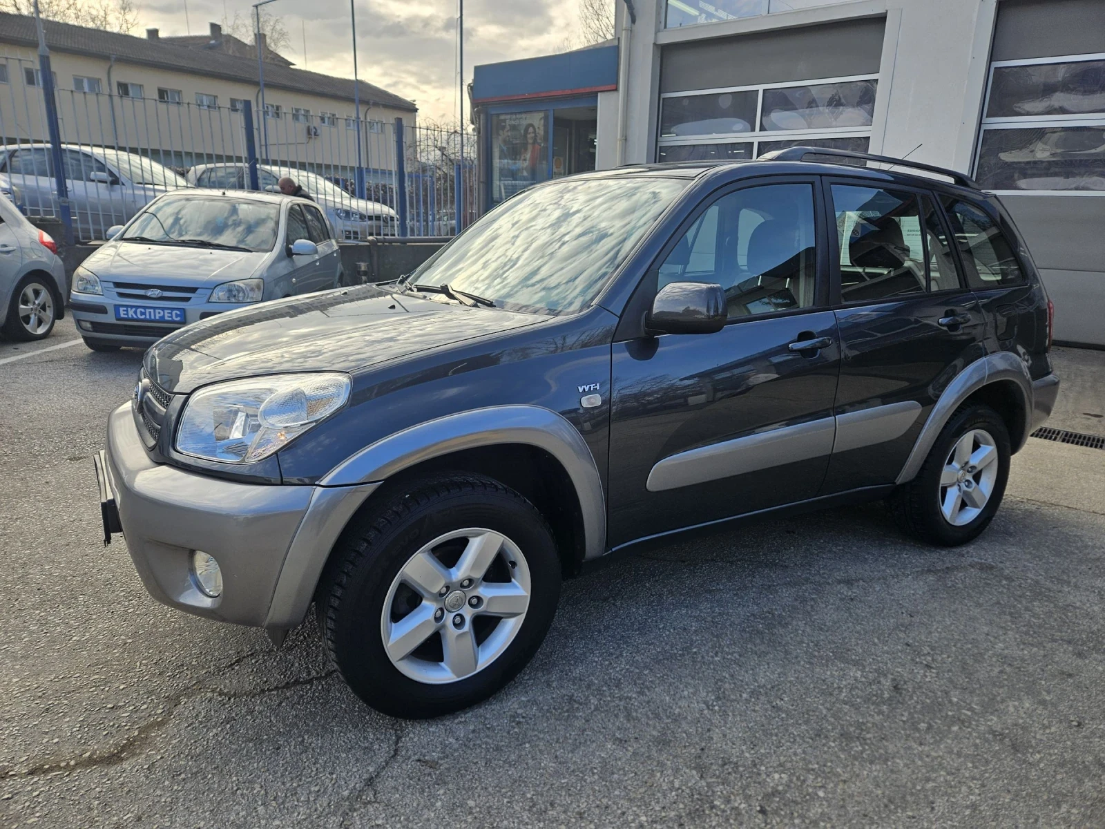 Toyota Rav4 2.0 150k.s VVT-I - изображение 5
