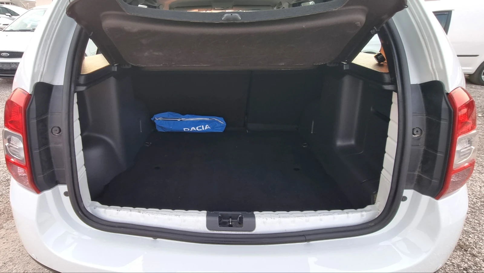 Dacia Duster 1.6i LPG Face, снимка 14 - Автомобили и джипове - 53731527