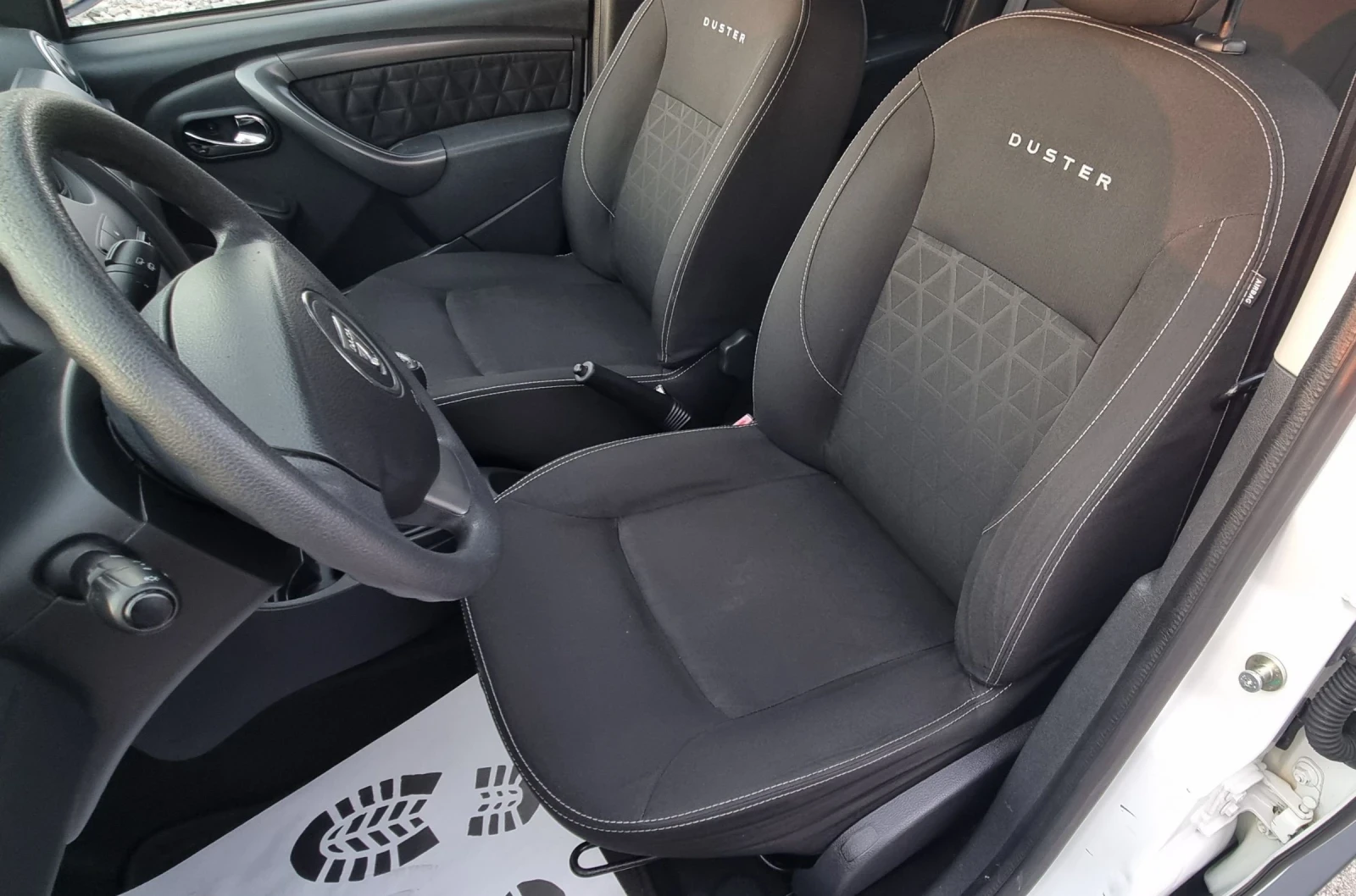 Dacia Duster 1.6i LPG Face, снимка 17 - Автомобили и джипове - 53731527