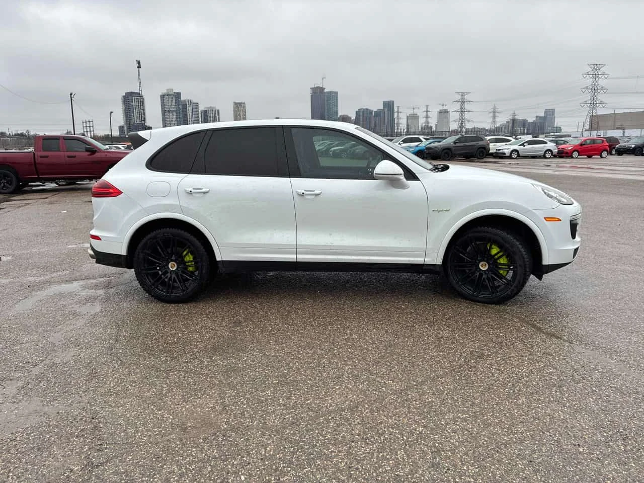 Porsche Cayenne * S E Hybrid * CARFAX * ДВА КЛЮЧА * ОБДУХВАНЕ, снимка 3 - Автомобили и джипове - 54075704