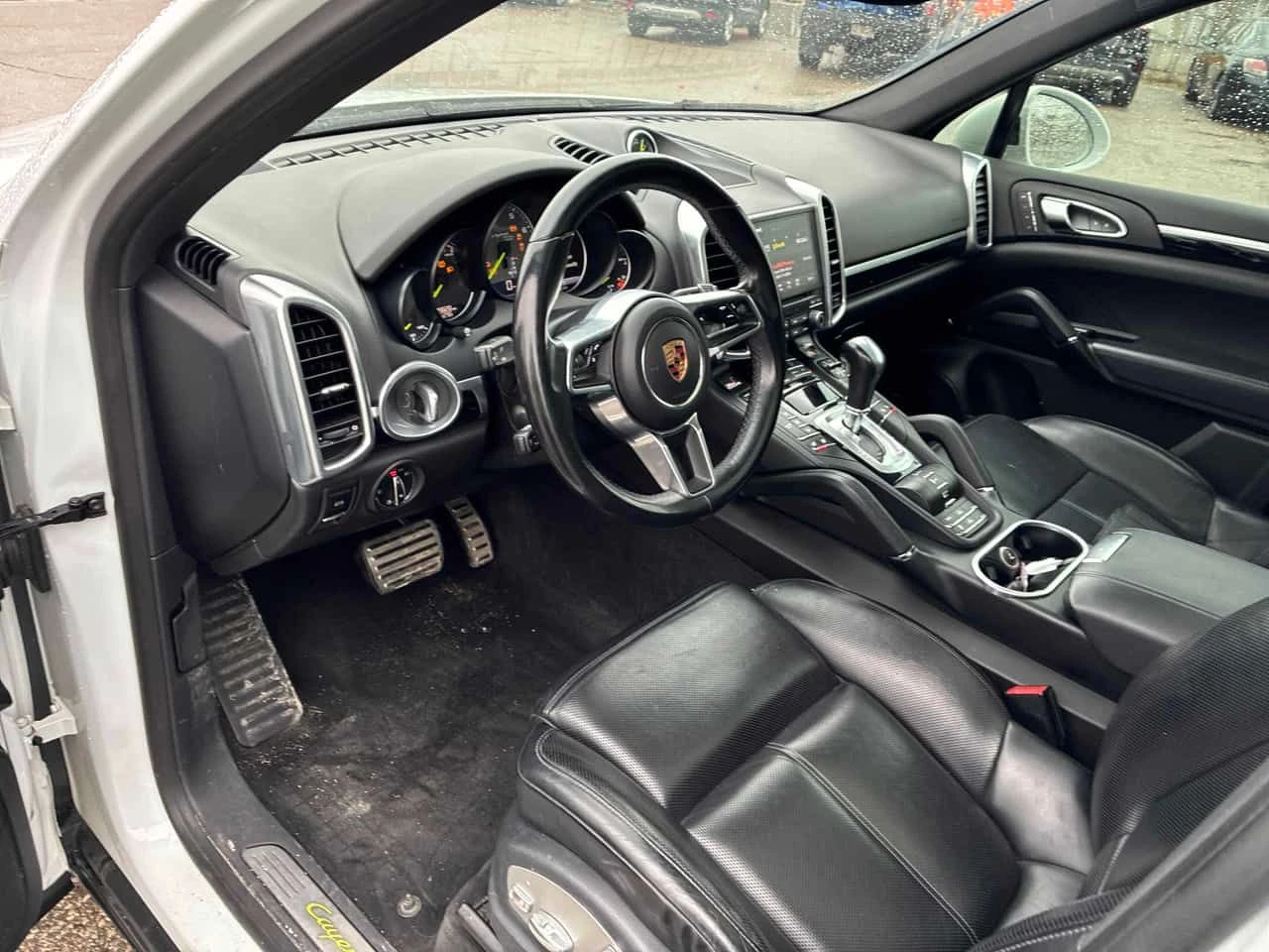 Porsche Cayenne * S E Hybrid * CARFAX * ДВА КЛЮЧА * ОБДУХВАНЕ, снимка 5 - Автомобили и джипове - 54075704