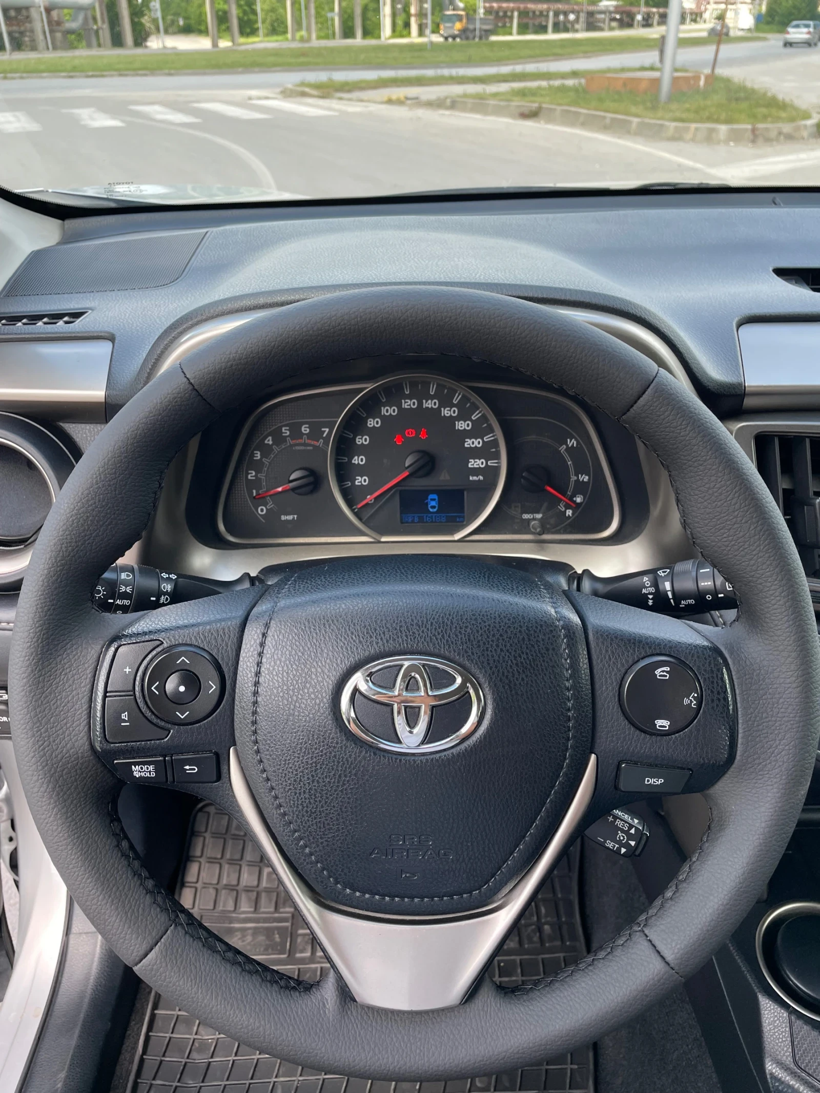 Toyota Rav4 2014 2.0d4d 4WD � ������, Keyless, ���������, 6 �� | Mobile.bg � ����������� 10
