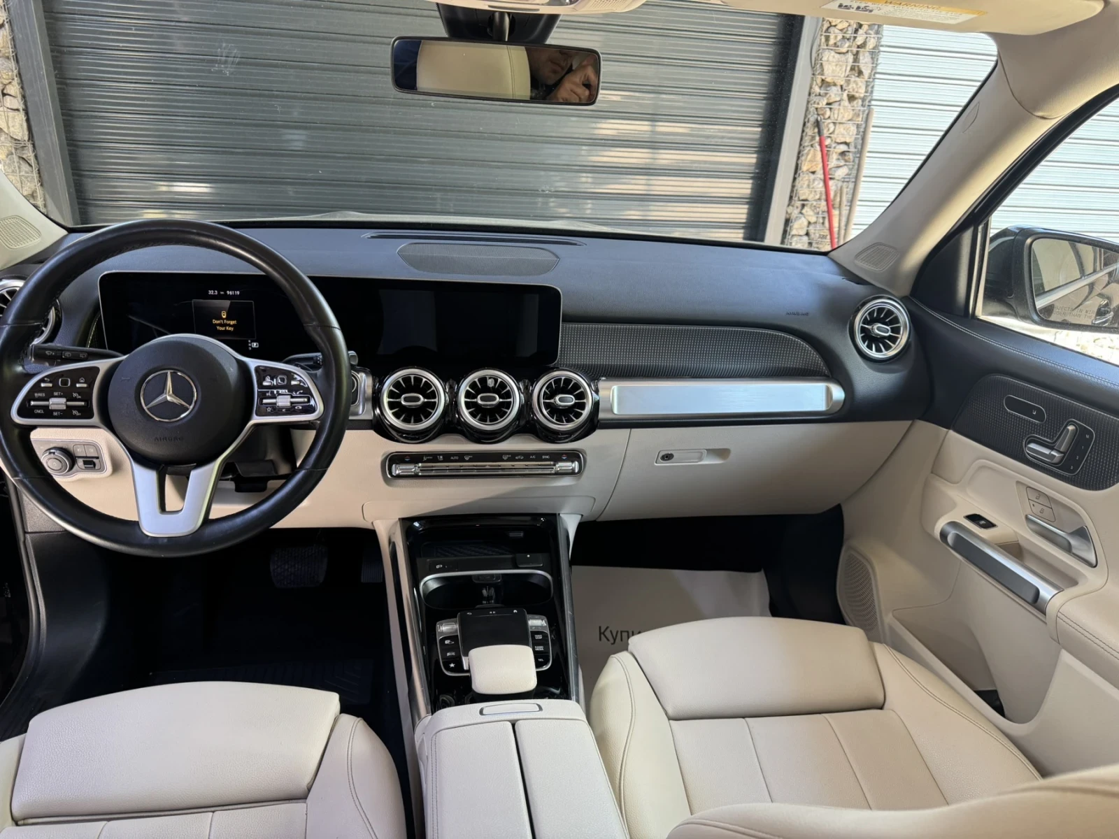 Mercedes-Benz GLB 250 4Matik, снимка 10 - Автомобили и джипове - 54715889