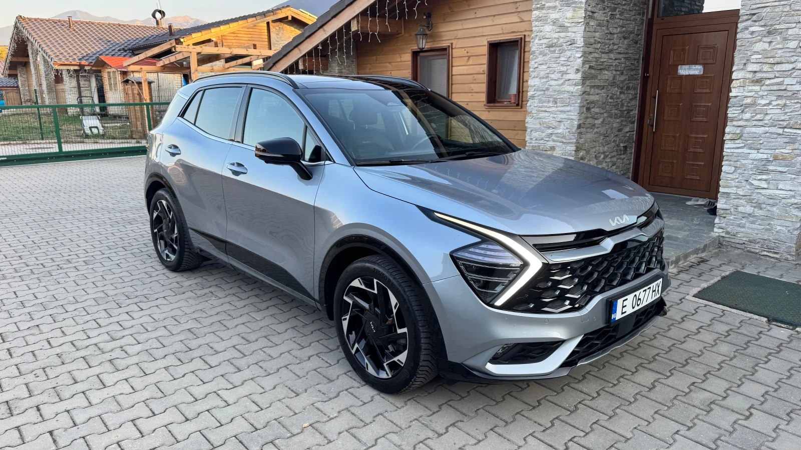 Kia Sportage 1.6 GT-Line 4WD, снимка 3 - Автомобили и джипове - 55743034