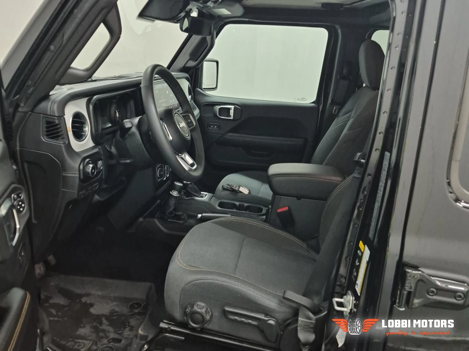 Jeep Wrangler, снимка 5 - Автомобили и джипове - 55928712