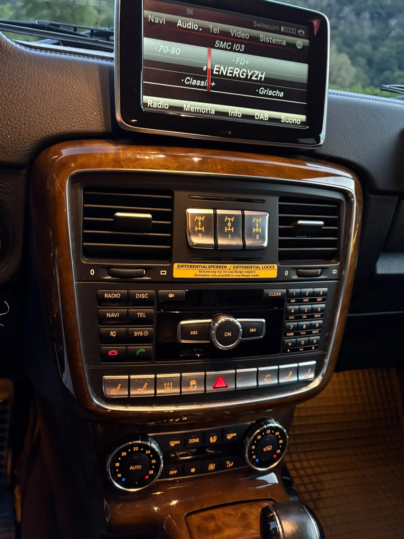 Mercedes-Benz G Mercedes-Benz G 350 BlueTEC , снимка 10 - Автомобили и джипове - 56020231
