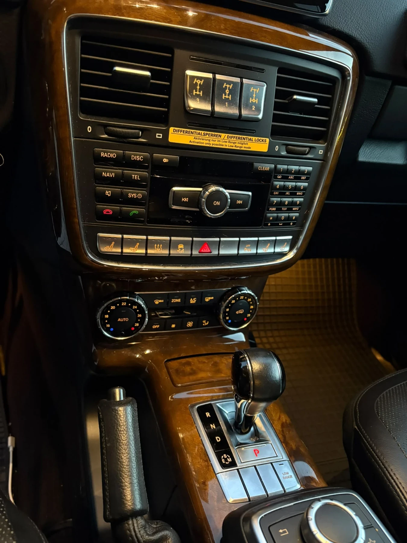 Mercedes-Benz G Mercedes-Benz G 350 BlueTEC , снимка 9 - Автомобили и джипове - 56020231