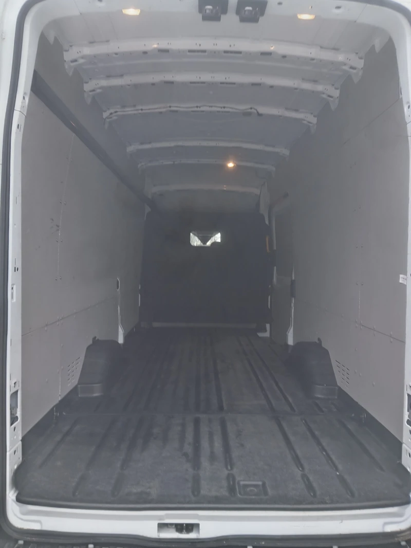 Ford Transit 2.0D дълга база , снимка 8 - Бусове и автобуси - 53495303