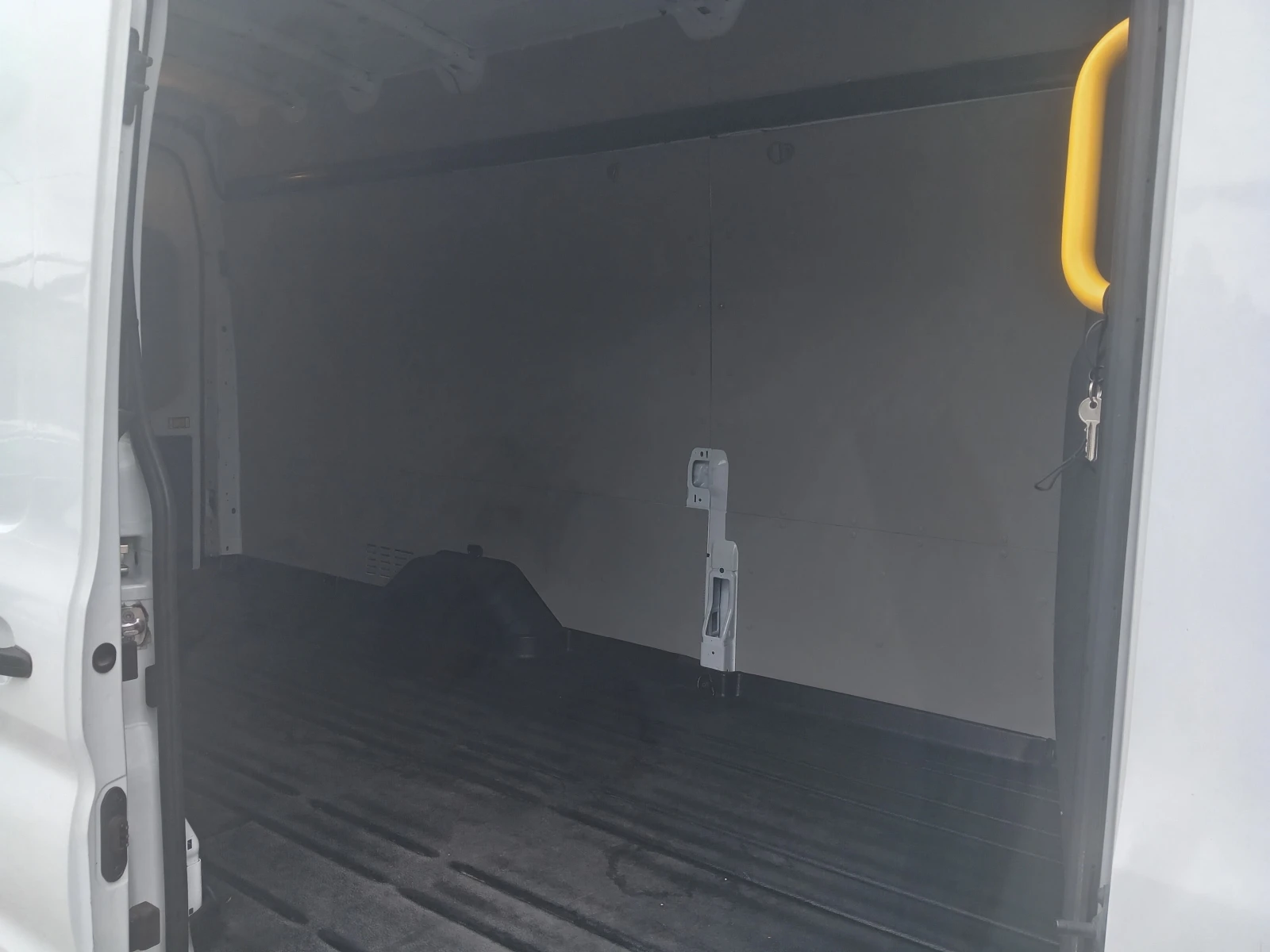 Ford Transit 2.0D дълга база  - изображение 7