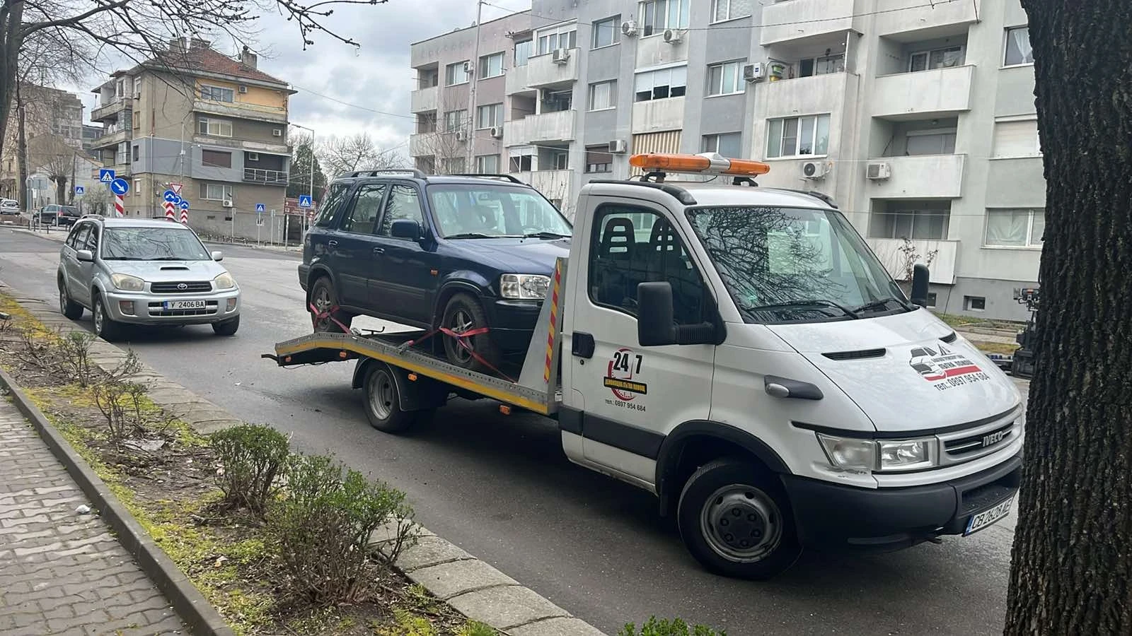 Iveco Daily 3.0, снимка 10 - Бусове и автобуси - 54441167