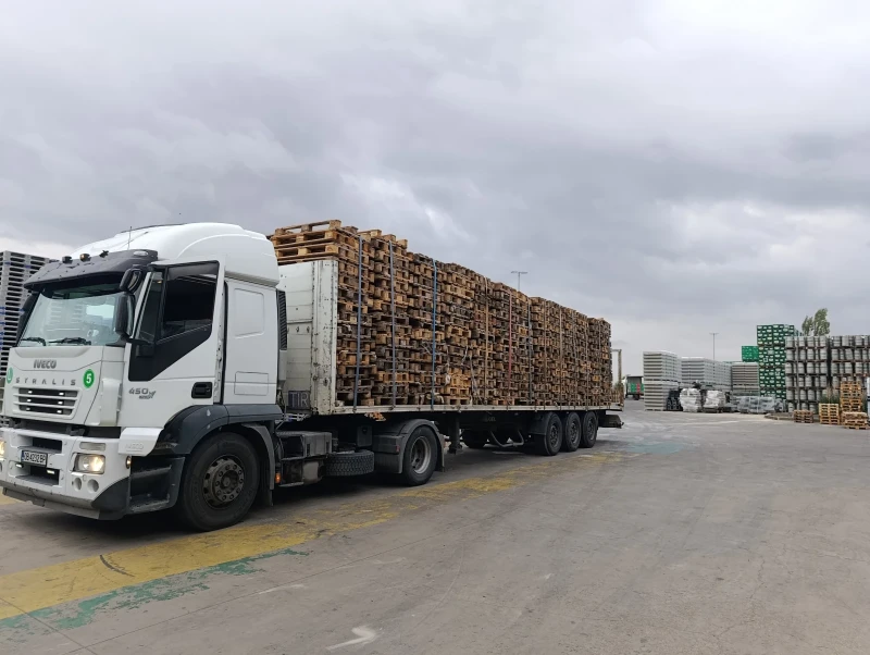 Iveco Stralis, снимка 2 - Камиони - 53396414