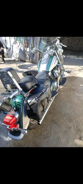  Suzuki Intruder