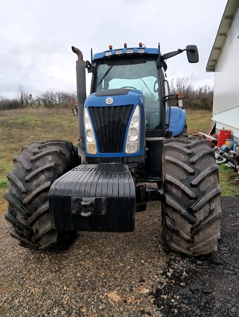 Трактор New Holland