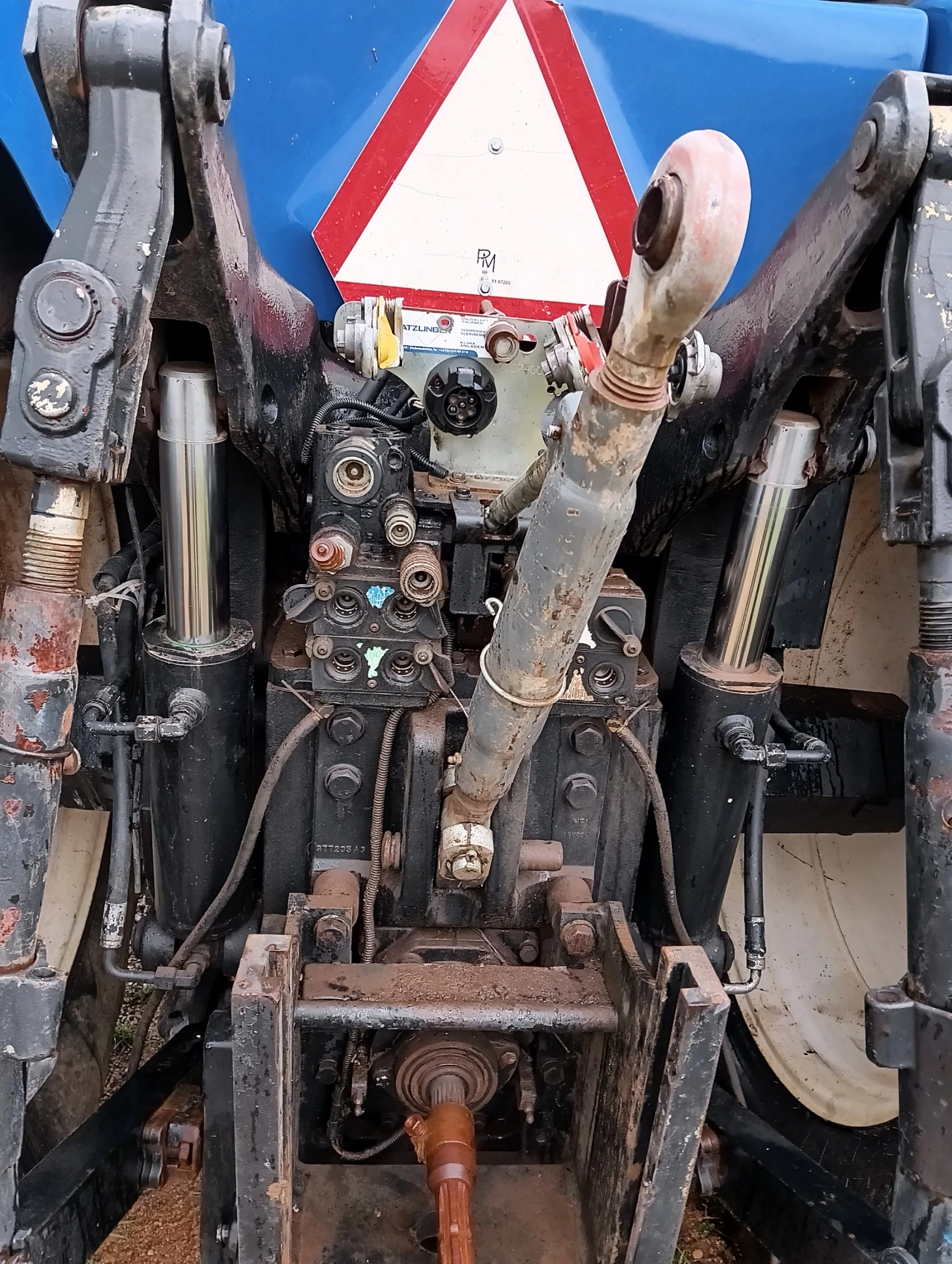 Трактор New Holland  - изображение 4