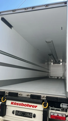 Полуремарке Kaessbohrer TALSON Бордови, Хладилни, Дрехарки, SWAP , снимка 9