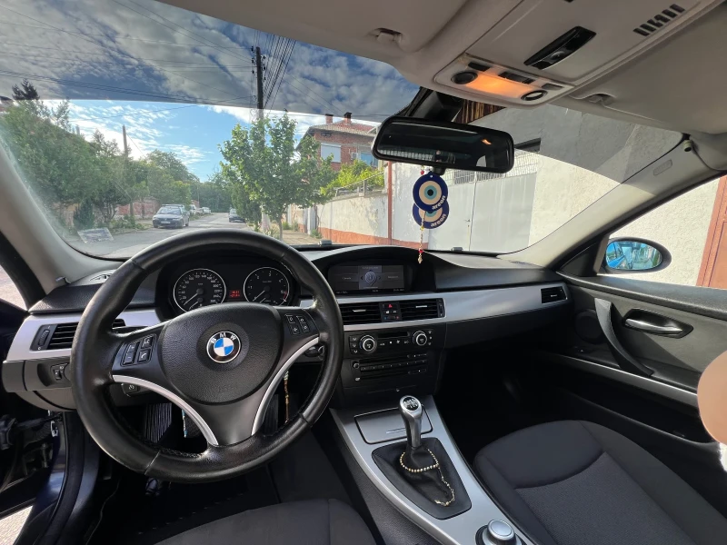 BMW 330, снимка 10 - Автомобили и джипове - 46950568